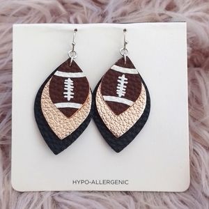 💝💝💝SOLD!!  SINGLE EARRINGS